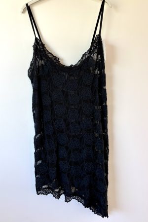 Débardeur dentelle asymétrique